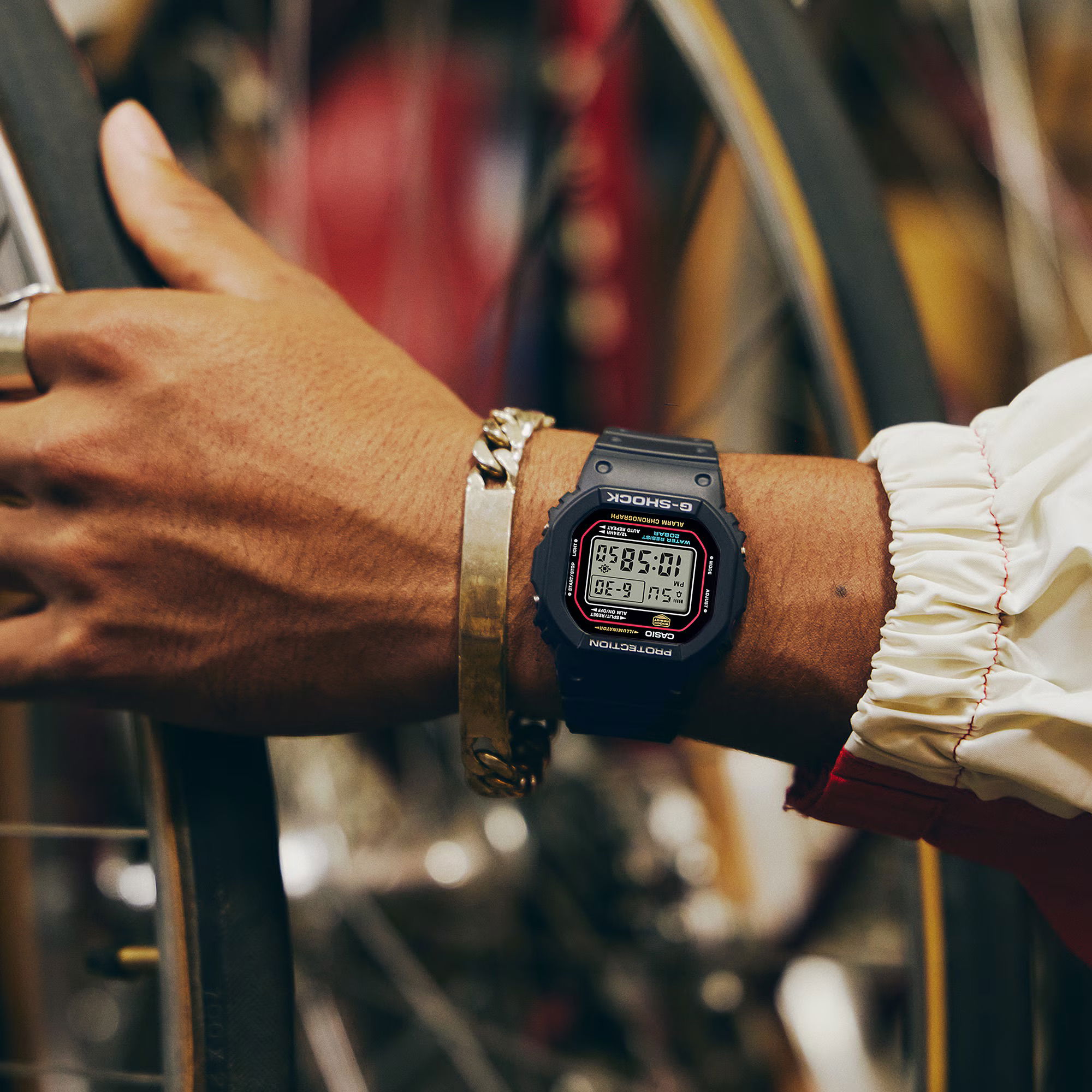 Casio G-Shock Dw-5600Rl-1Dr Erkek Kol Saati