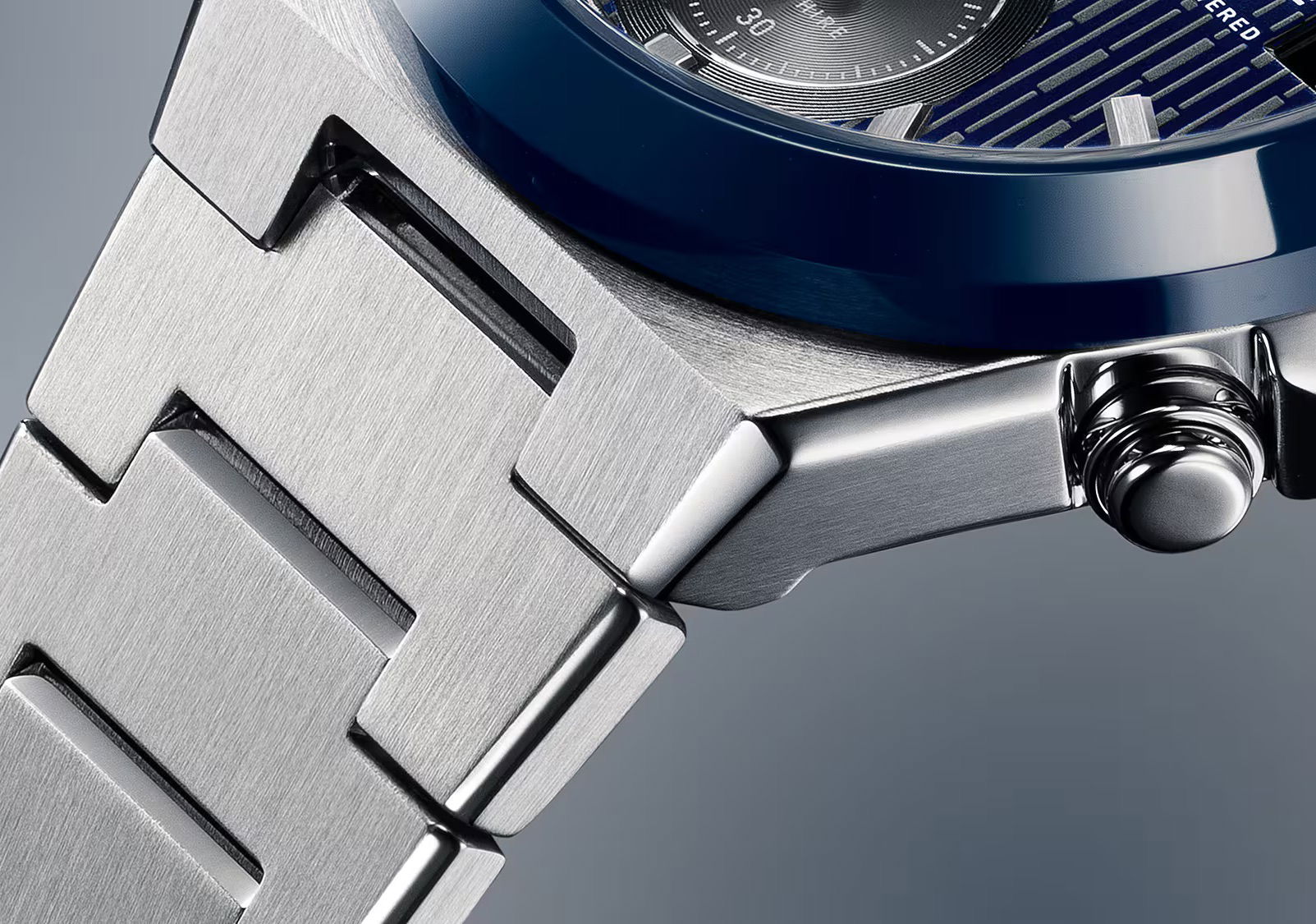 Casio Efs-S650d-2Adf Güneş Enerjili Kronograf Erkek Kol Saati