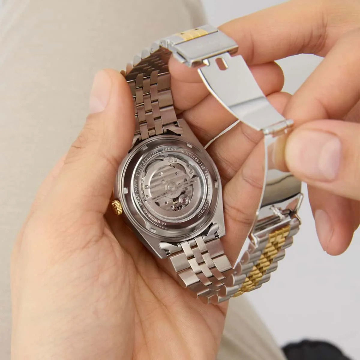 Guess Gugw0984g4 Otomatik Erkek Kol Saati