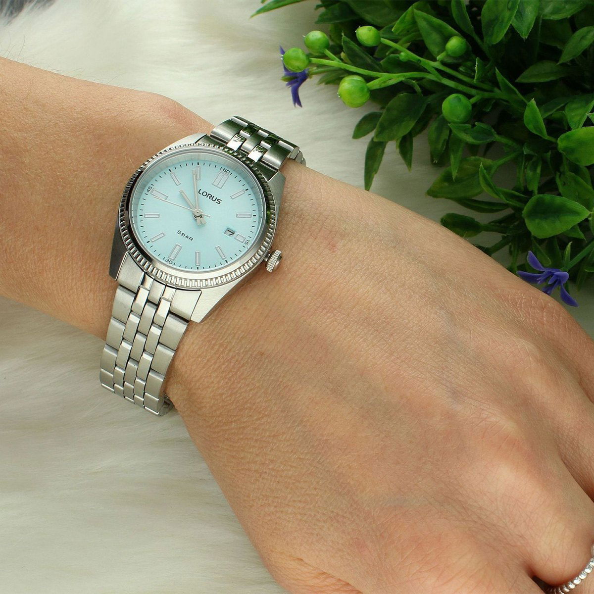 Lorus Rj275bx9 Kadın Kol Saati