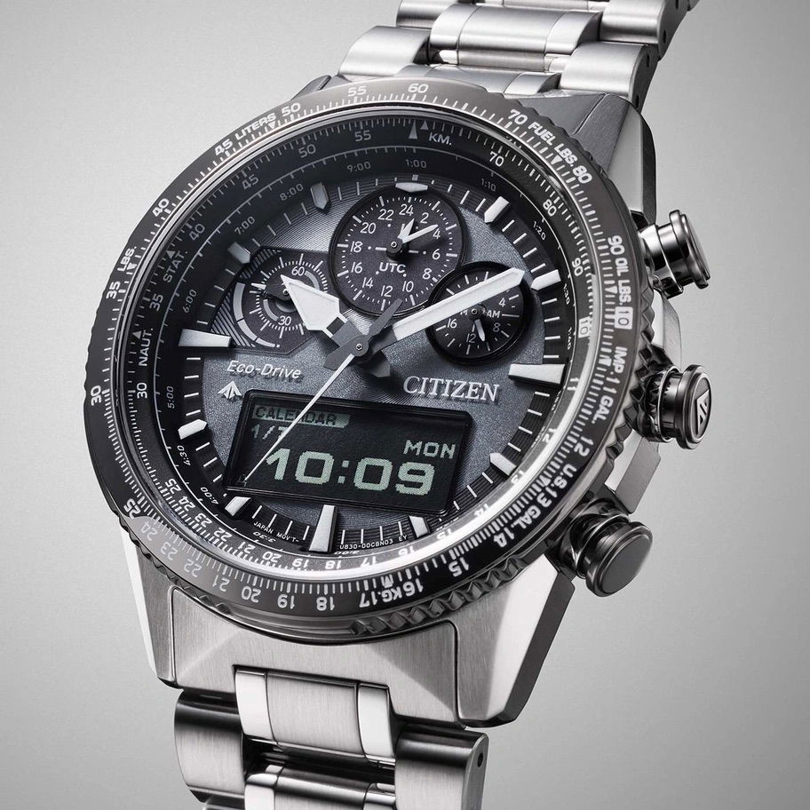 Citizen Promaster Sky Jv2006-55H Erkek Kol Saati