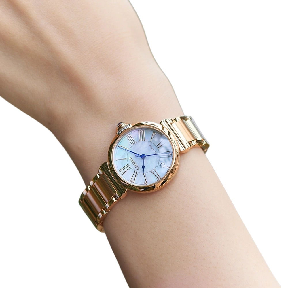 Citizen Em1063-89D Kadın Kol Saati