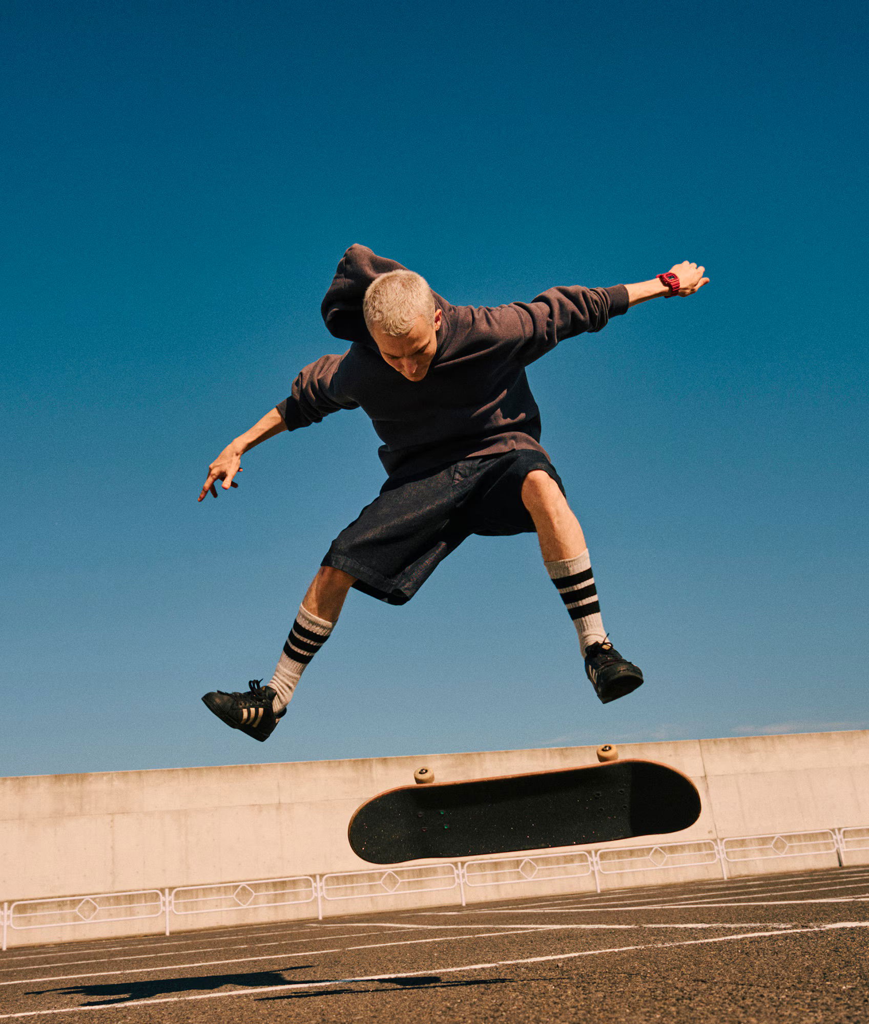 Casio Dw-5600Rrb-4Dr G-Shock Erkek Kol Saati