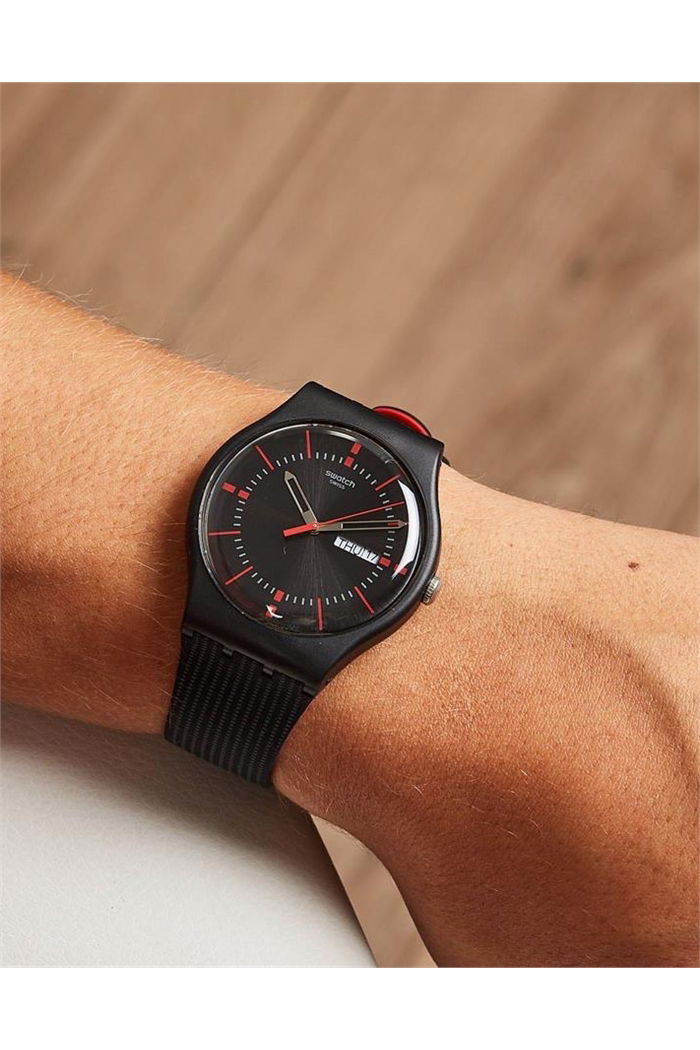Swatch SUOB714 GAET Erkek Kol Saati