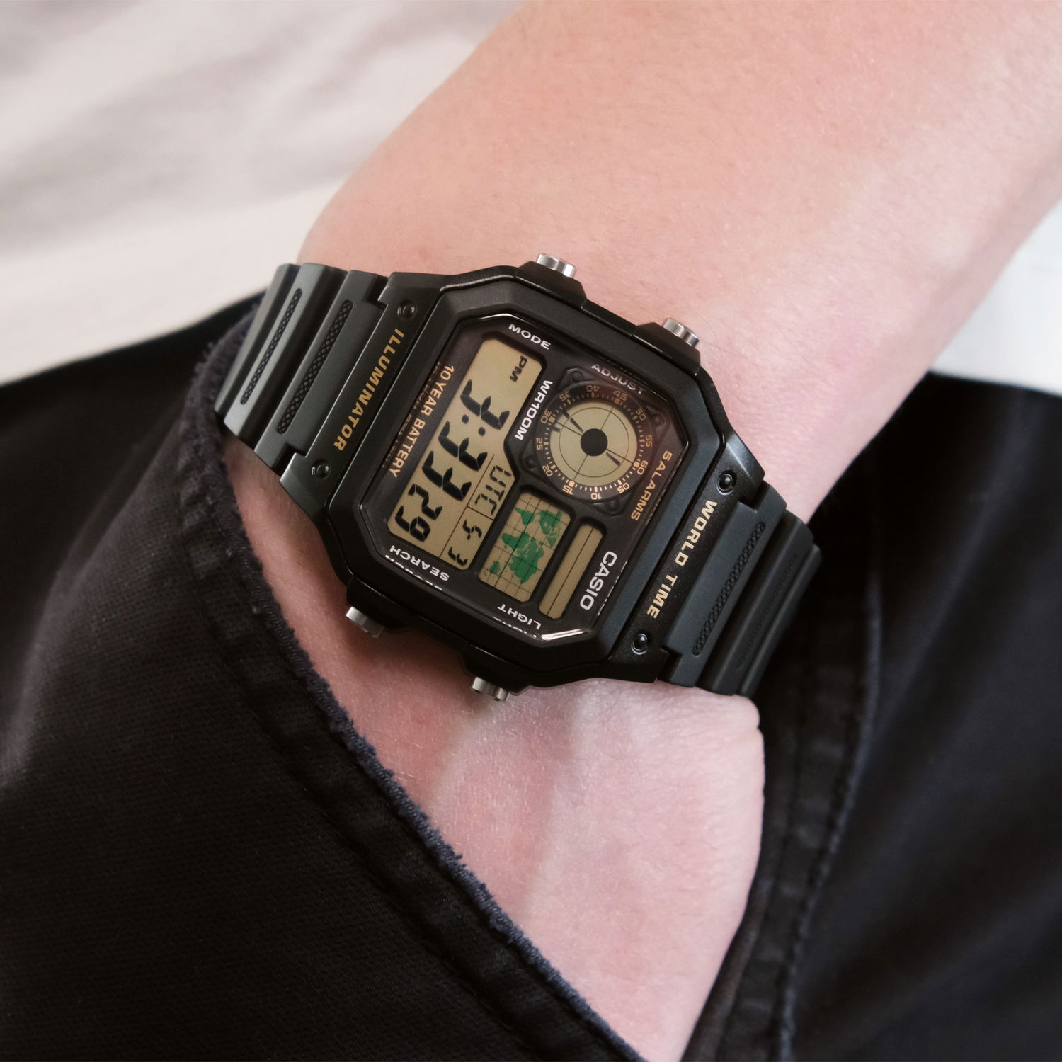 Casio Ae-1200wh-1bvdf Erkek Dijital Kol Saati